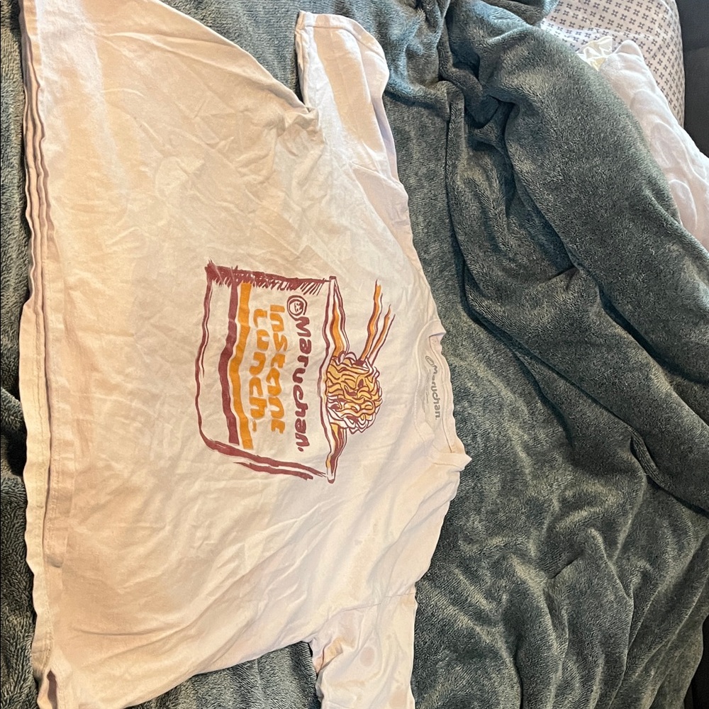Graphic T-Shirt with Noodle Print